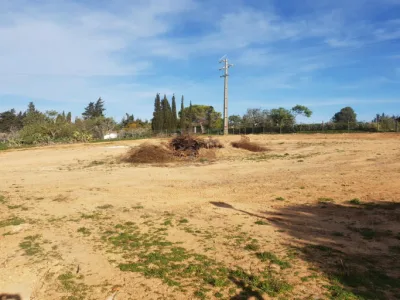 Lote de Terreno para Construção Espaço Comercial - Ferrel, Lagos