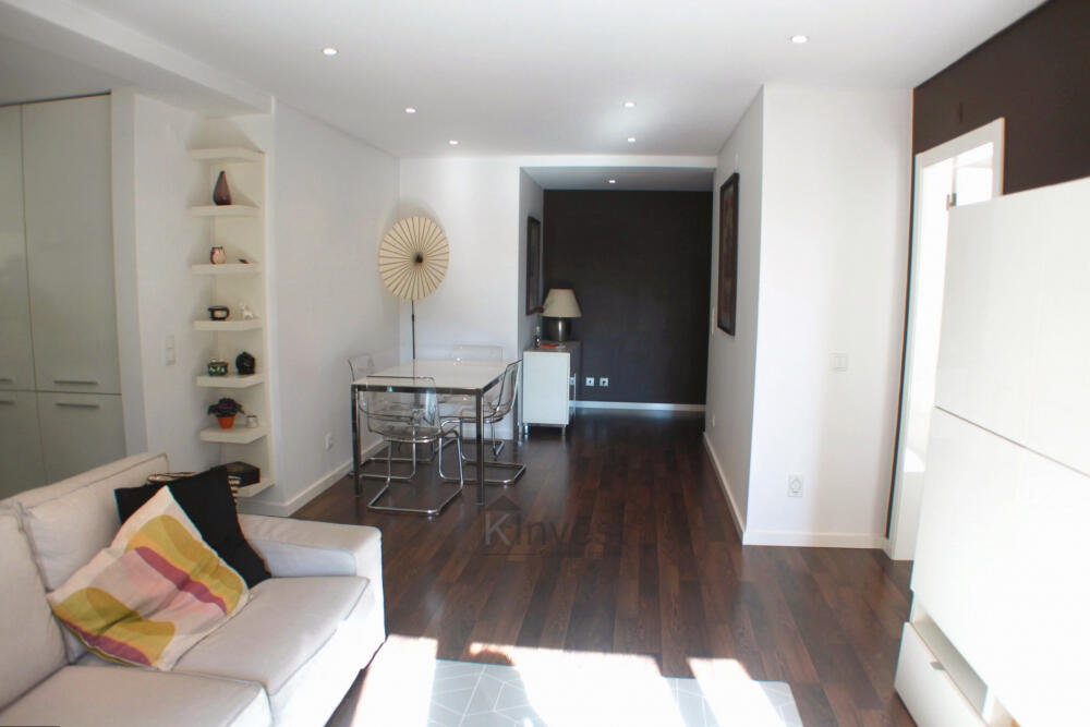 Apartamento T1 como Novo, Excelentes Áreas, Garagem, Elevador e Varanda — foto 4