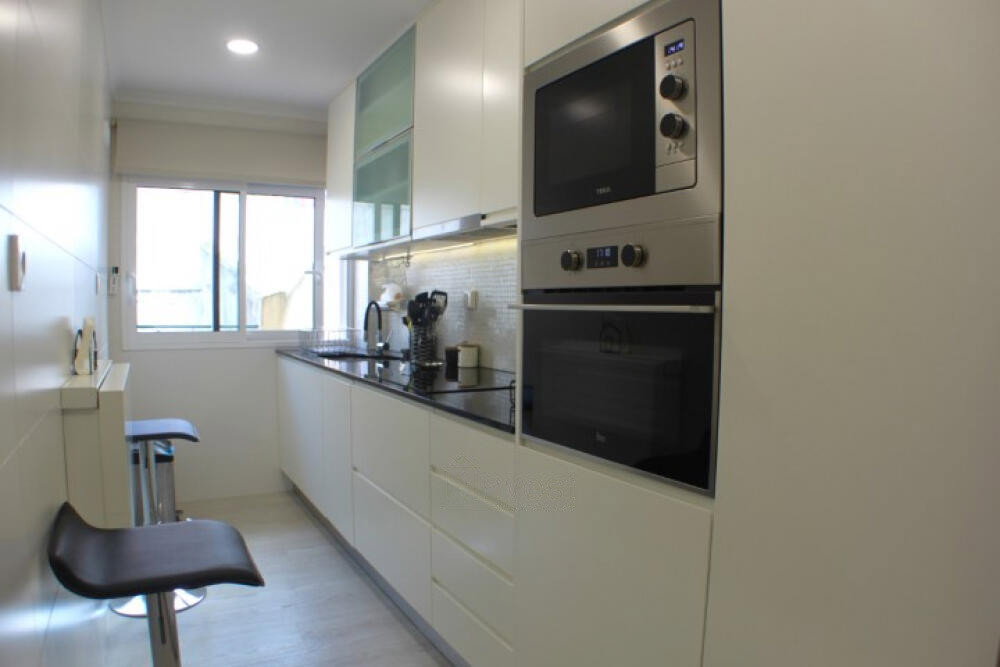 Apartamento T1, Totalmente Equipado e Mobilado, Campolide, Lisboa — foto 2