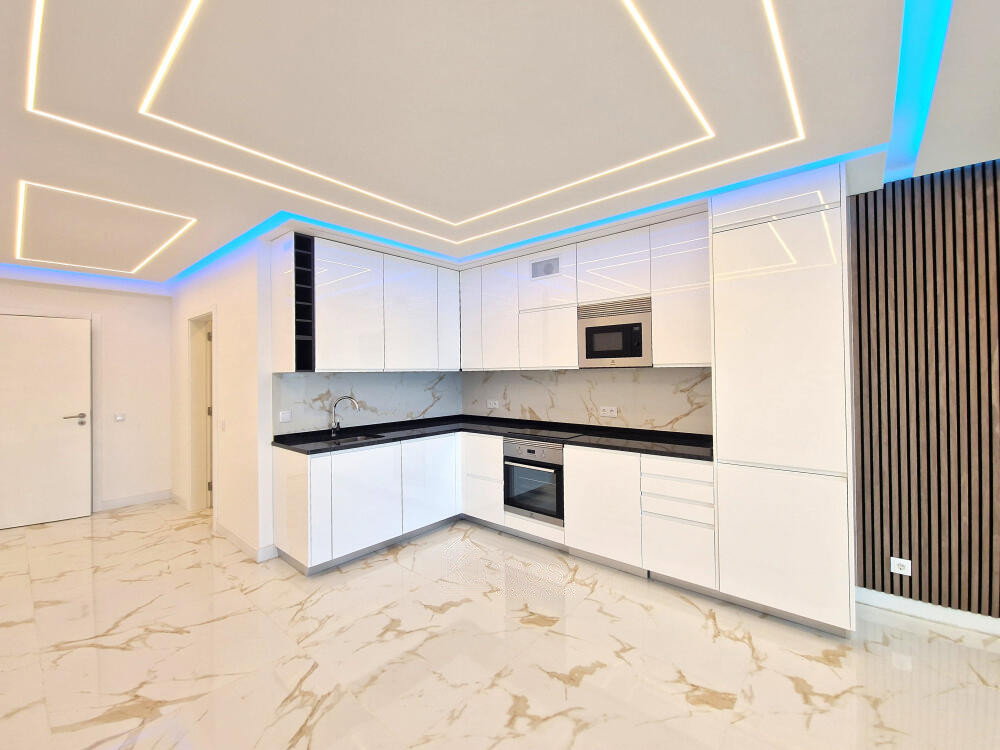 Apartamento T2 com Garagem e Vista Mar - Quarteira