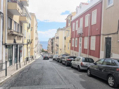 Apartamento T3 em São Vicente, Santa Apolónia, Lisboa