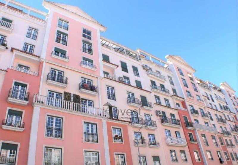 Apartamento T3 com 2 terraços e garagem - Urbanização Neudel