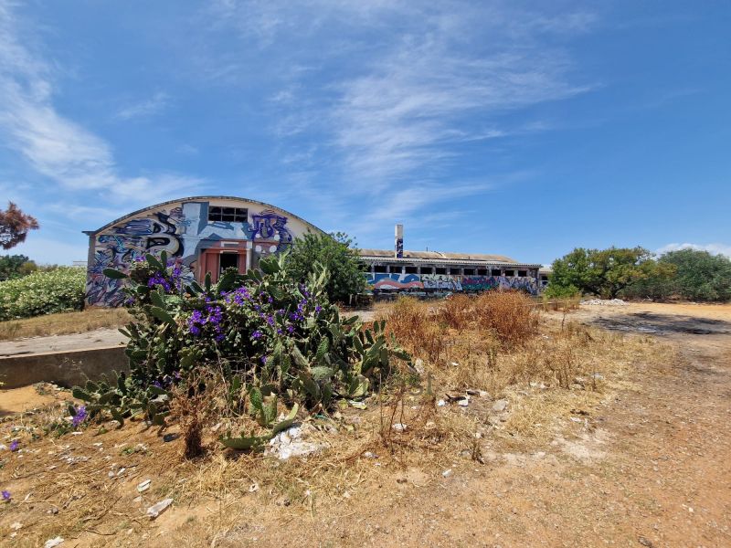 Terreno com Projeto Aprovado para Condomínio de Luxo - Olhão