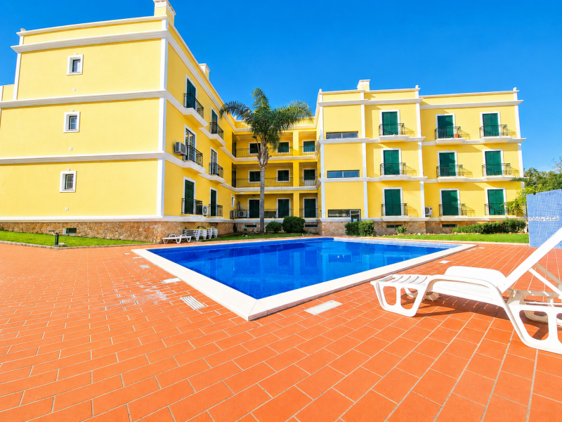Apartamento T2 com Garagem e Piscina- Ferragudo