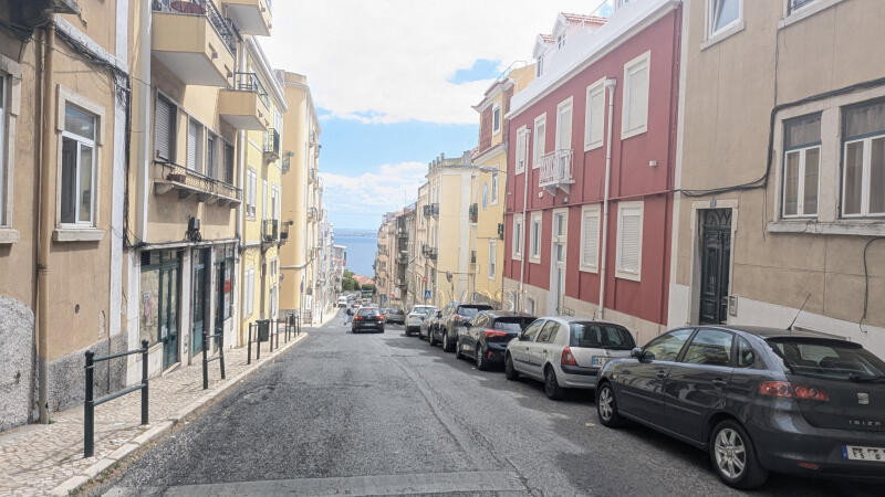 Apartamento T3 em São Vicente, Santa Apolónia, Lisboa